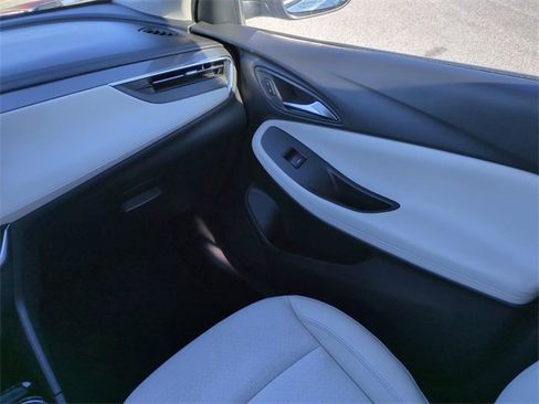 Used 2024 Buick Encore GX Preferred image 17