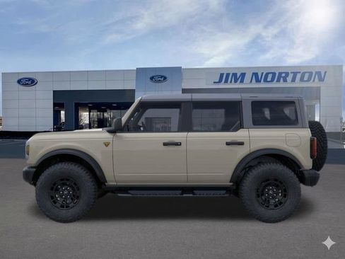 New 2026 Ford Bronco Badlands w/ Sasquatch Package AWD/4WD image 4