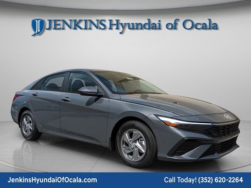 New 2026 Hyundai Elantra SE image 11