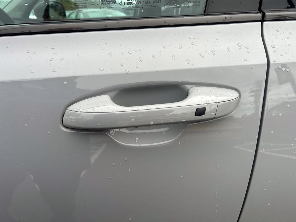 Certified 2023 Kia Sorento SX AWD/4WD image 5