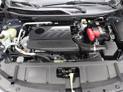 Used 2025 Nissan Rogue SV FWD image 37