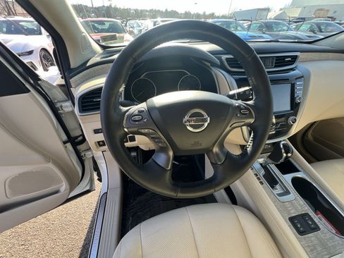 Used 2019 Nissan Murano SL w/ SL Technology Package image 16
