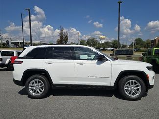 New 2025 Jeep Grand Cherokee Laredo X w/ Luxury Tech Group I video 2