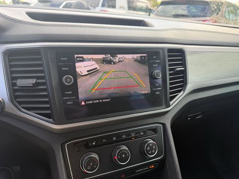 Used 2018 Volkswagen Atlas SE FWD image 14