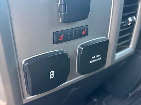 Used 2019 Ford F150 Lariat w/ Equipment Group 502A Luxury AWD/4WD image 32