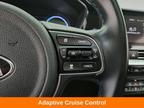 Used 2020 Kia Niro EX Premium FWD image 22