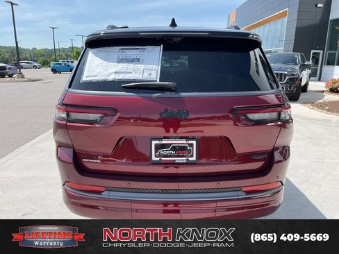 New 2026 Jeep Grand Cherokee L Summit AWD/4WD image 22