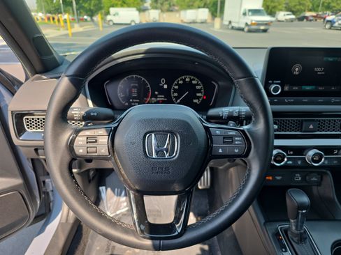 Used 2024 Honda Civic Sport image 13