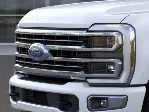 New 2025 Ford F250 Platinum w/ Platinum Plus Package image 17