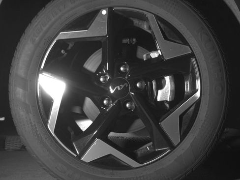 Used 2025 Kia Seltos S image 13