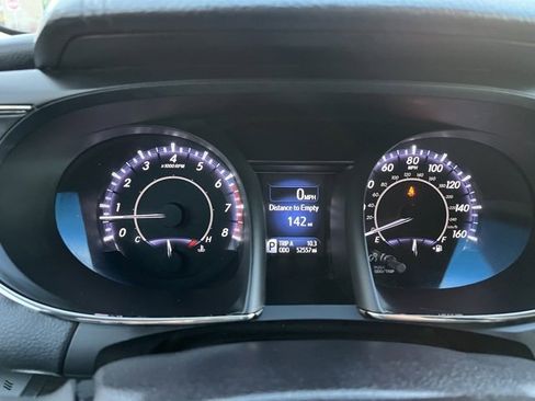 Used 2016 Toyota Avalon XLE image 34