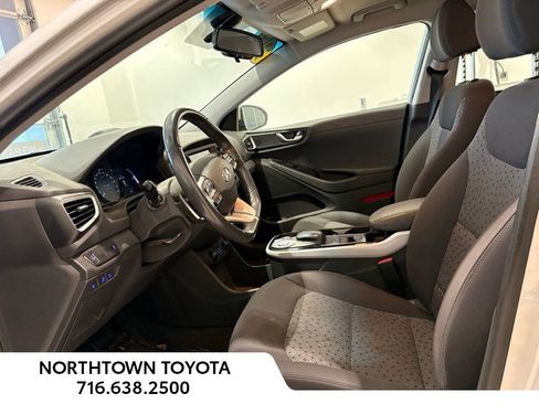 Used 2019 Hyundai Ioniq Electric image 15