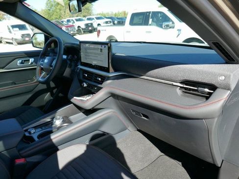 New 2026 Ford Explorer ST-Line w/ ST-Line Street Pack image 10