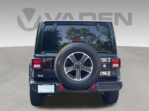 Used 2023 Jeep Wrangler Unlimited Sahara AWD/4WD image 30