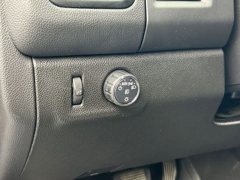 Used 2019 Chevrolet Colorado LT w/ LT Convenience Package RWD image 21