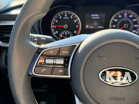 Used 2019 Kia Optima LX image 15