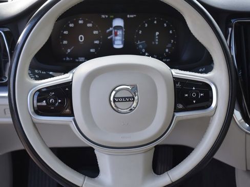 Used 2020 Volvo S60 T6 Momentum AWD/4WD image 20