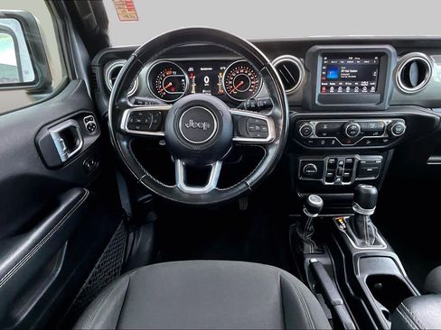 Used 2020 Jeep Wrangler Unlimited Sahara AWD/4WD image 5