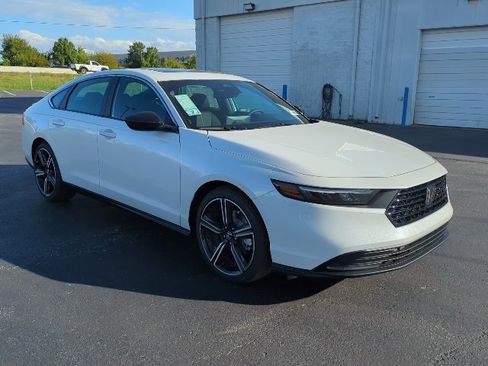 New 2025 Honda Accord Sport image 4