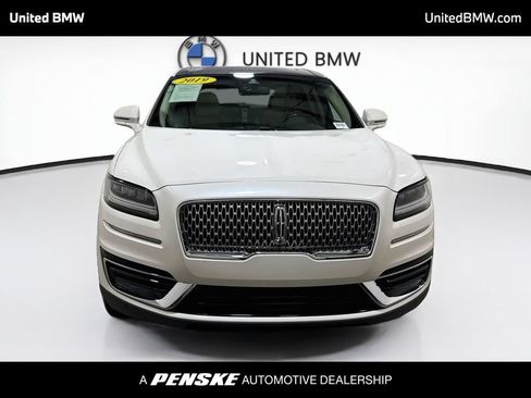 Used 2019 Lincoln Nautilus Reserve FWD image 2
