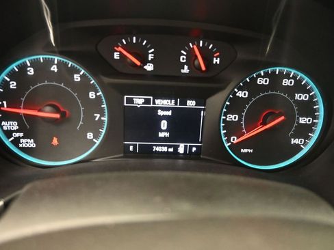 Used 2018 Chevrolet Equinox LT FWD image 18