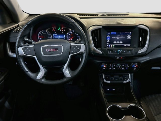 Used 2024 GMC Terrain SLE w/ Driver Convenience Package FWD image 22