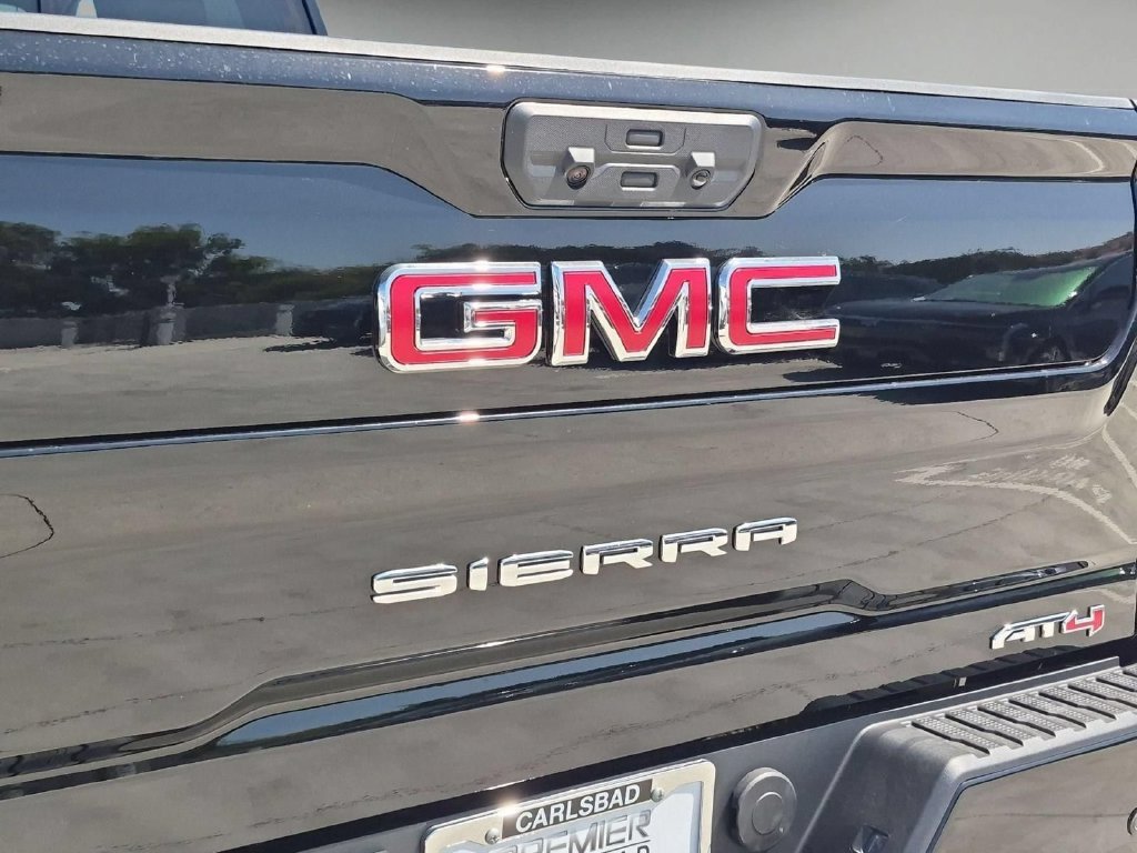 New 2026 GMC Sierra 2500 AT4 w/ AT4 Premium Plus Package AWD/4WD image 31