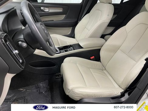Used 2023 Volvo XC40 B5 Plus w/ Driver Assist Package AWD/4WD image 20