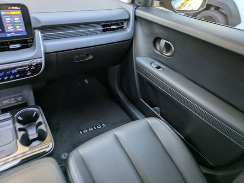 Certified 2025 Hyundai Ioniq 5 SEL image 13