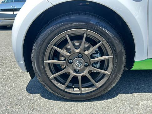 Used 2017 smart fortwo electric drive RWD image 27