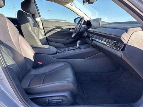 Used 2024 Honda Accord Touring image 24
