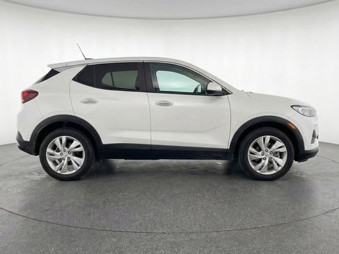 Used 2025 Buick Encore GX Preferred AWD/4WD image 11
