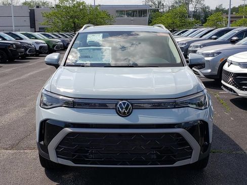 New 2026 Volkswagen Taos SEL AWD/4WD image 5