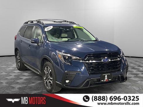 Used 2023 Subaru Ascent Limited image 1