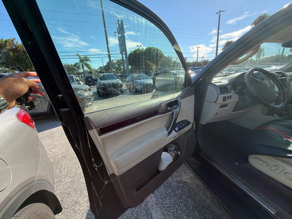 Used 2018 Lexus GX 460 Premium w/ Premium Package AWD/4WD image 14
