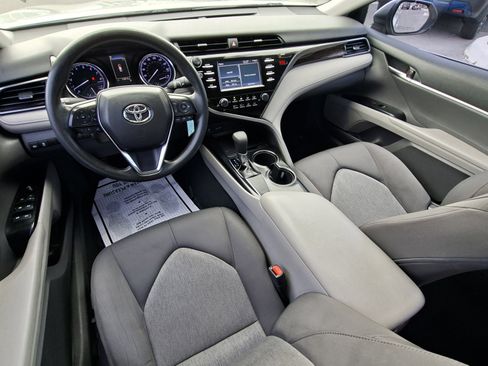 Used 2019 Toyota Camry LE image 19
