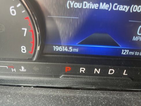 Used 2023 Ford Explorer XLT w/ Equipment Group 202A image 5