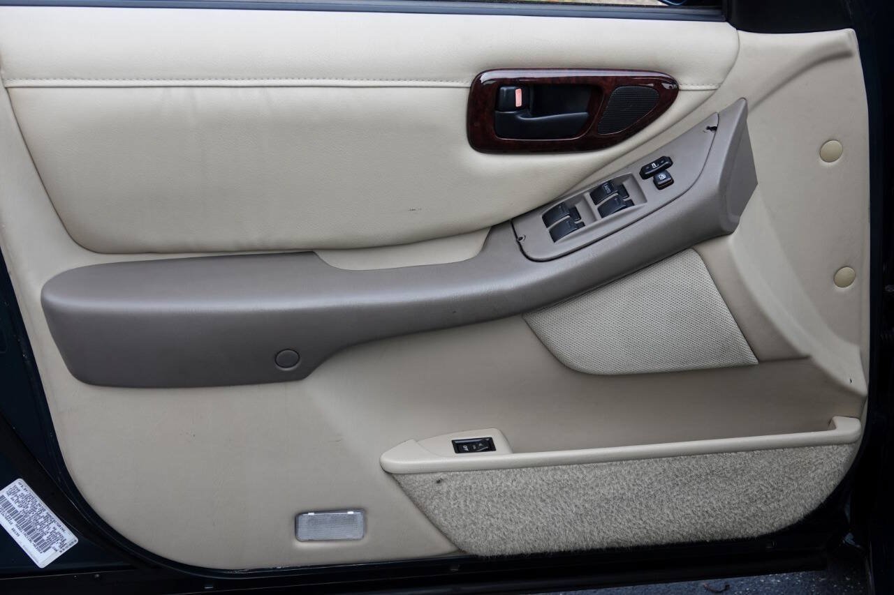 Used 1999 Toyota Avalon XLS FWD image 66