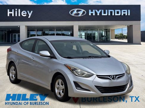 Used 2014 Hyundai Elantra SE FWD image 1