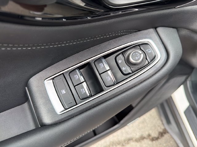 Certified 2025 Subaru Outback Touring AWD/4WD image 17