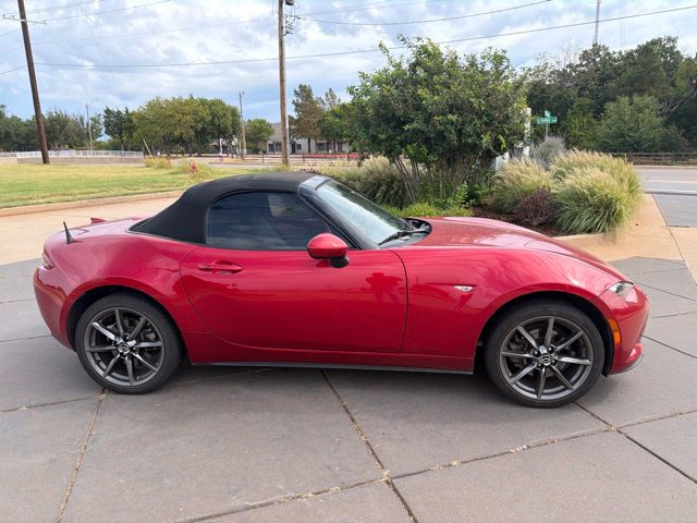 Used 2016 MAZDA MX-5 Miata Grand Touring RWD image 6