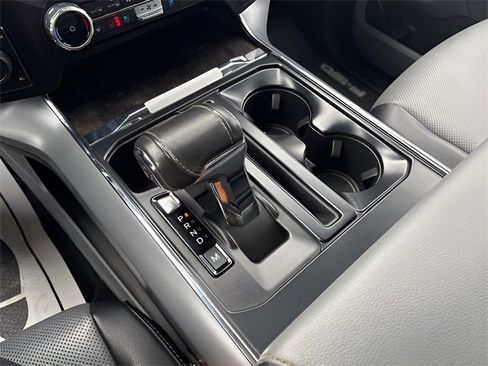 Used 2023 Ford F150 Lariat w/ Equipment Group 502A High image 15