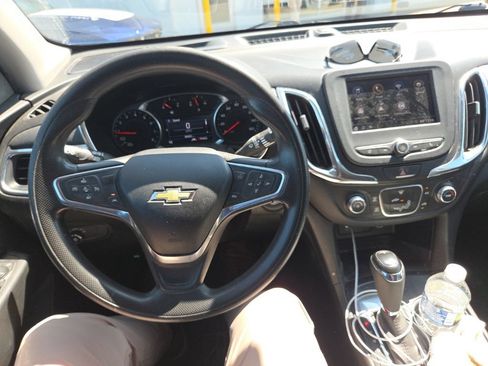 Used 2020 Chevrolet Equinox LT w/ LPO, Floor Liner Package FWD image 13