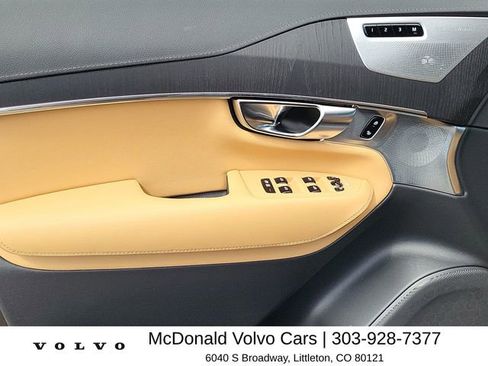 Used 2025 Volvo XC90 T8 Ultra w/ Lounge Package image 10