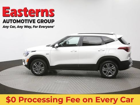 Used 2021 Kia Seltos S AWD/4WD image 59