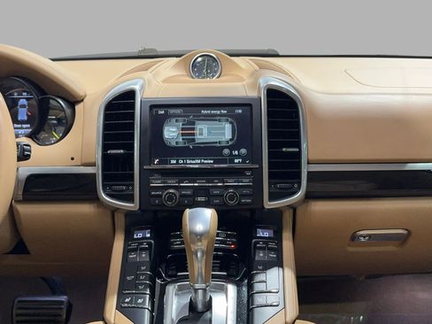 Used 2015 Porsche Cayenne S w/ Premium Package image 27