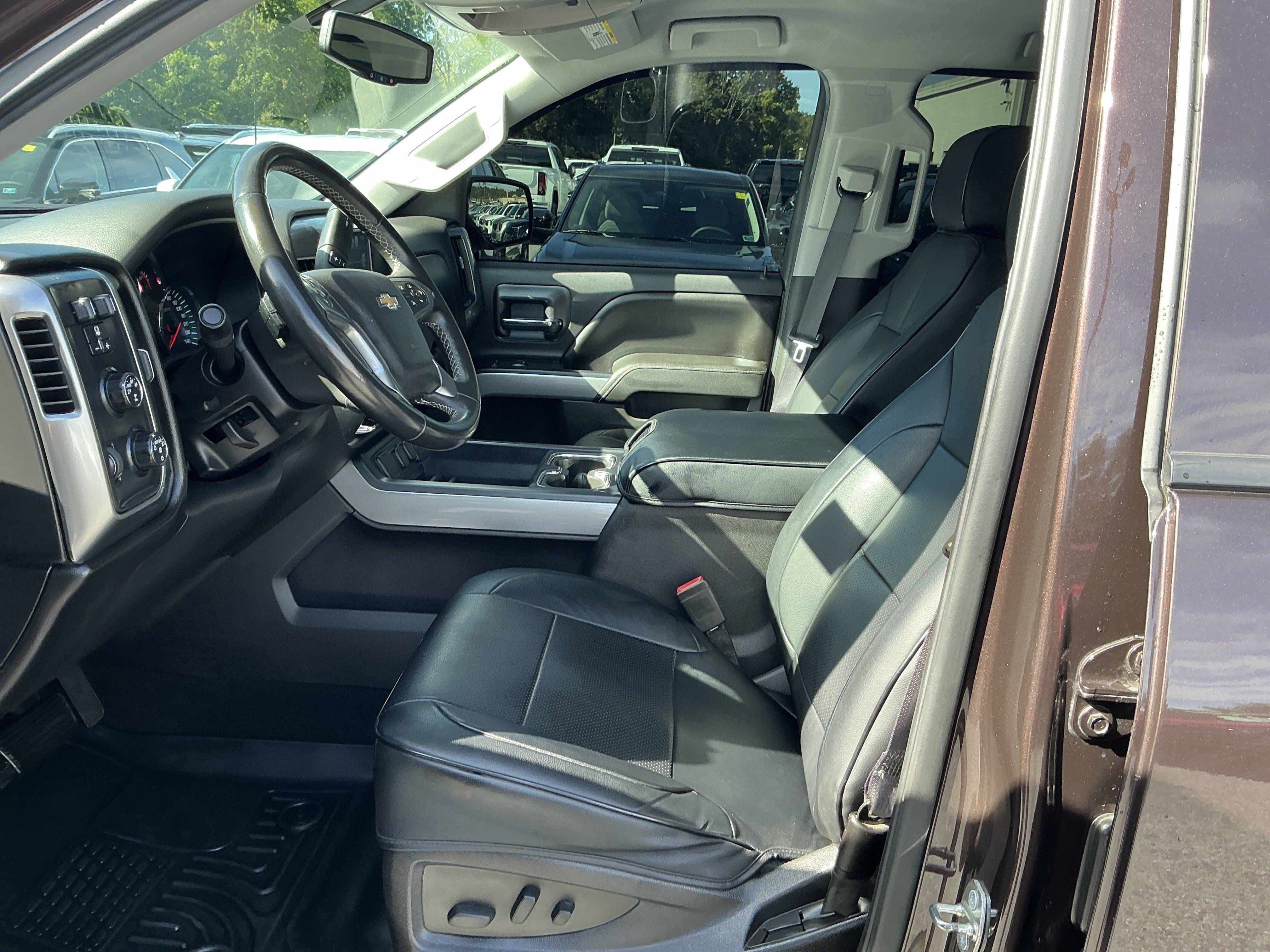 Used 2016 Chevrolet Silverado 1500 LT w/ All Star Edition AWD/4WD image 15