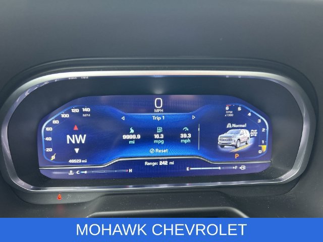 Used 2023 Chevrolet Tahoe Z71 w/ Z71 Off-Road Package AWD/4WD image 19