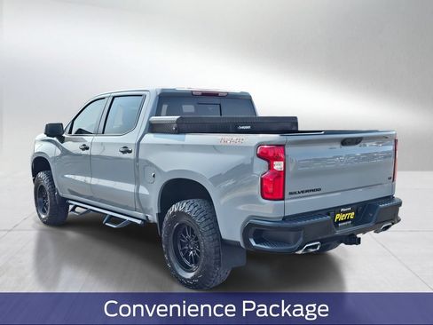 Used 2024 Chevrolet Silverado 1500 LT Trail Boss w/ LT Trail Boss Premium Package AWD/4WD image 4