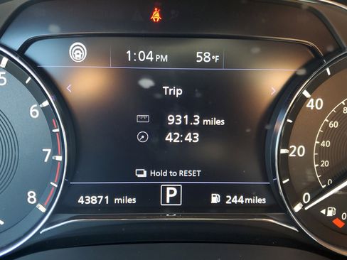 Used 2021 INFINITI QX80 Sensory w/ Cargo Package image 24